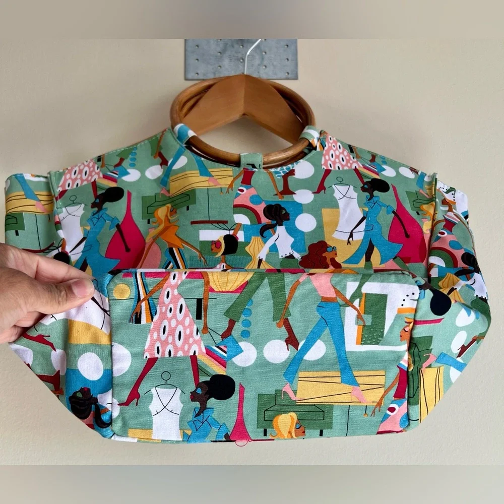 NEIMAN MARCUS Tote Purse Bag Fashion Diva Model Ladies Bamboo Handles MCM Chic - Picture 4 of 13